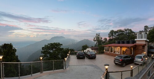 Hotel Wild Wood - 5 Minutes Walk to Mall Road