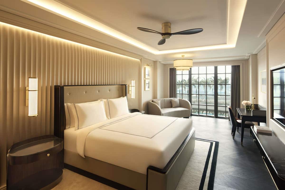 Literie de qualité, articles de minibar gratuits, coffre-fort, bureau