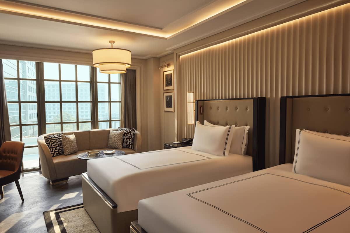 Premium bedding, free minibar, in-room safe, desk