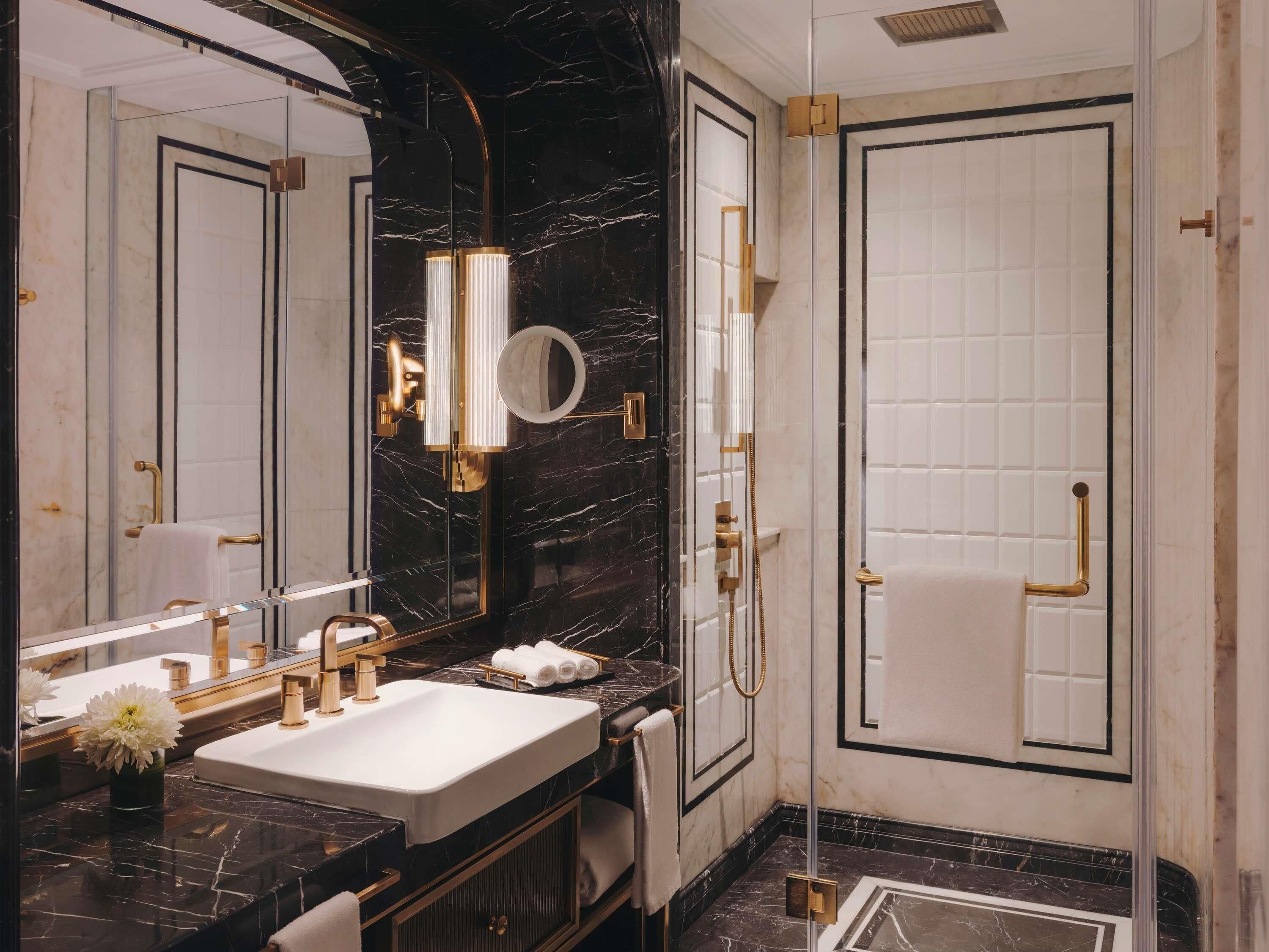 Premium bedding, free minibar, in-room safe, desk