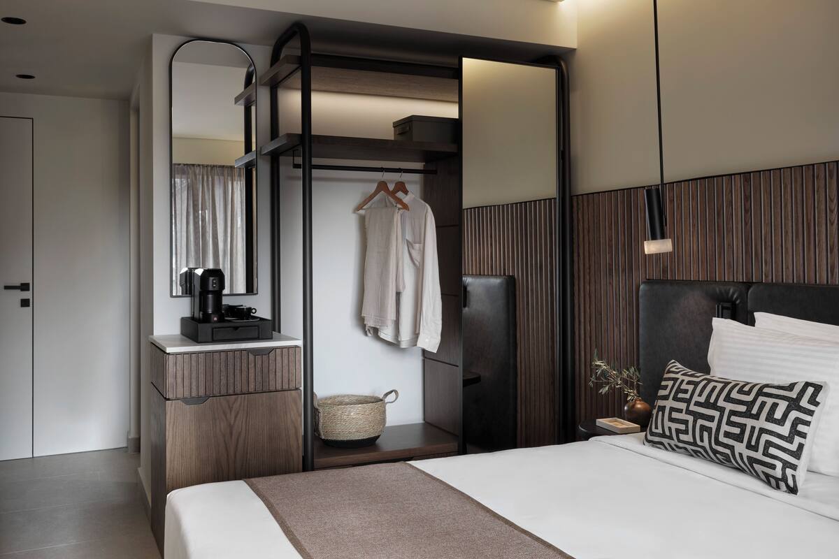 Cozy Room City View | 迷你吧、房內夾萬、隔音、熨斗/熨衫板