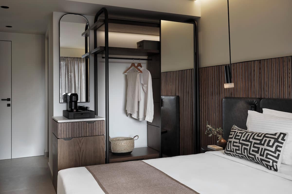 Cozy Room City View | Minibar, in-room safe, individually furnished, soundproofing