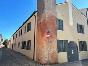 Esterni