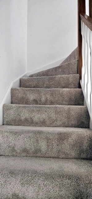 Interior - House - Sleeps 11 - Parking - Station Close (Preston)