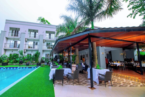 Restaurant - The Mansion Hotel (Jinja)