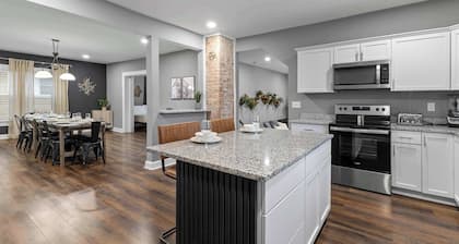 Spacious Downtown Retreat Near the Children’s Museum