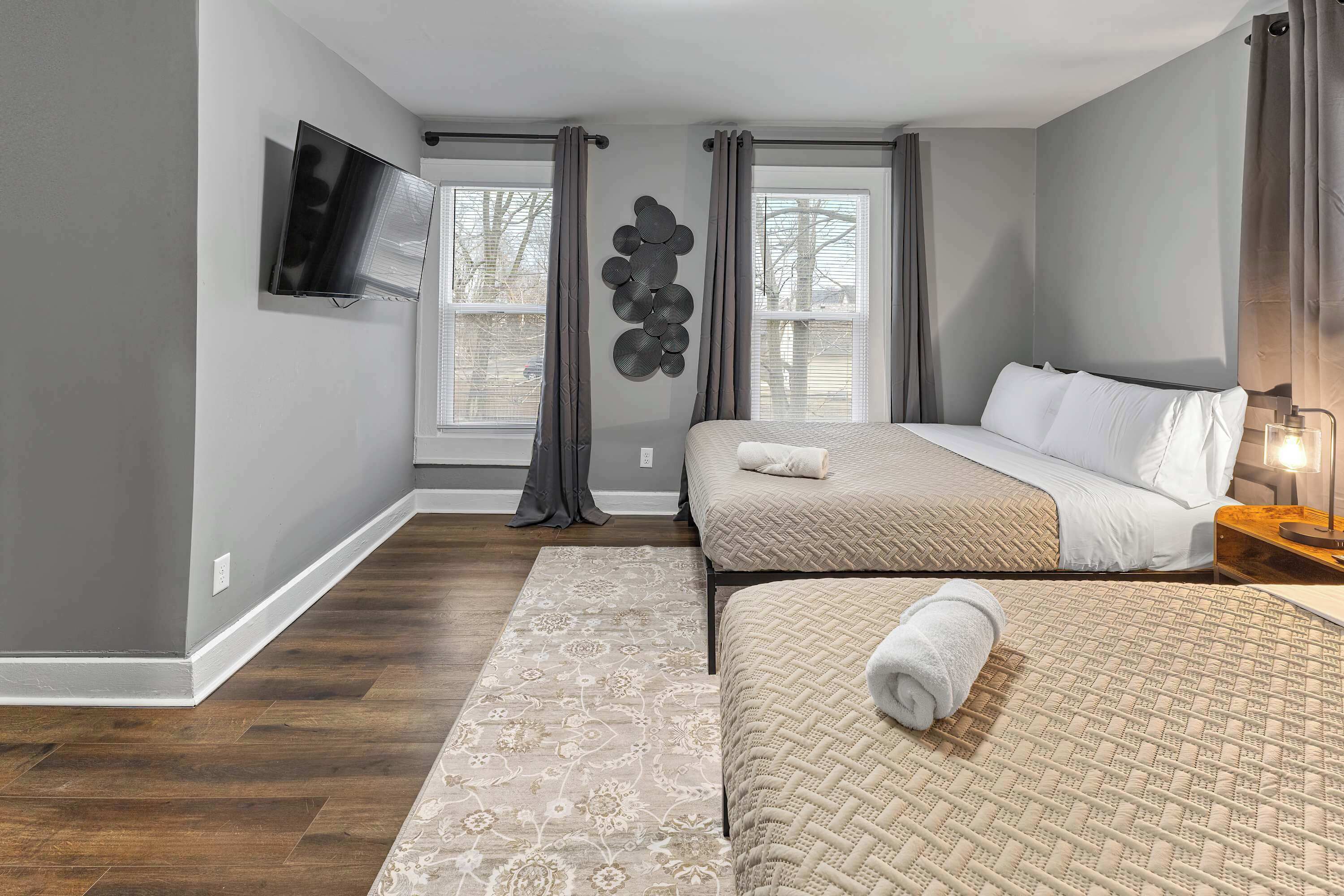 6 dormitoris, escriptori, planxa i posts de planxar i wifi 