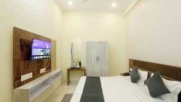 Budget Room | Free WiFi, bed sheets