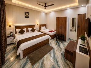 Super Deluxe Room | Free WiFi, bed sheets - Shri Raghav Palace Hotel Ayodhya (Faizabad)
