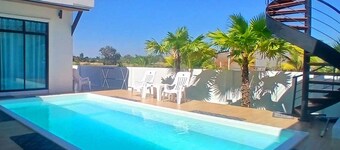 Large villa with private pool, 600m from Mae Rumphueng beach and near Koh Samet