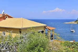 Exterior - Vostalo apartments by Kassiopi's Sea (Kassiopi)