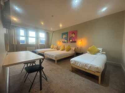 Wasters Arts Bar Hotel 