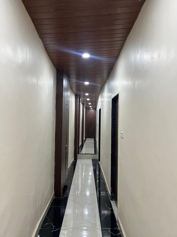 Interior entrance - hotel surya grand (Mumbai)