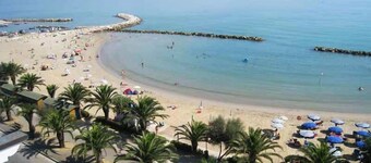 Marconi Seaside Residence Pool Wifi 