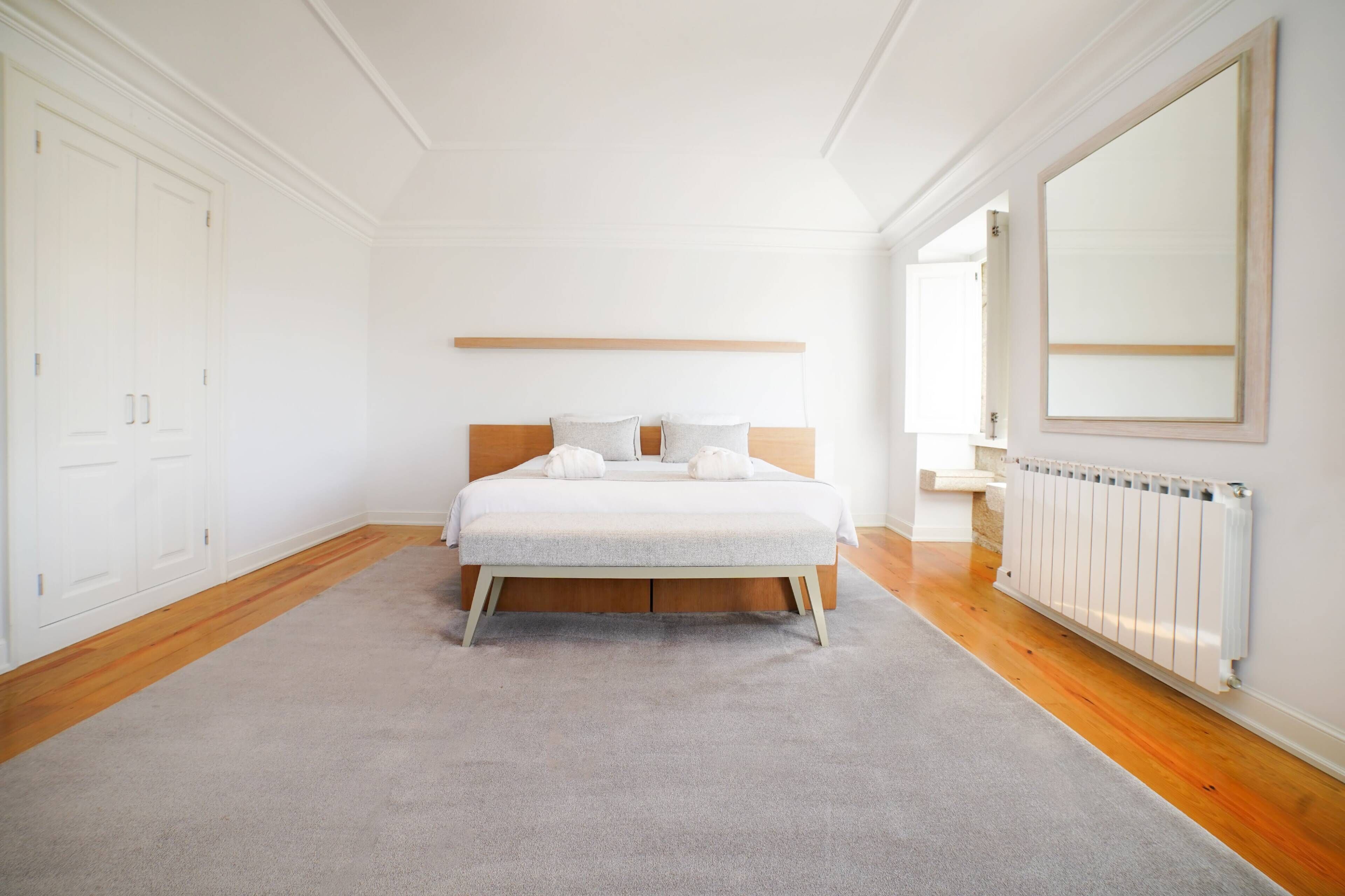 1 bedroom, iron/ironing board, internet, bed sheets