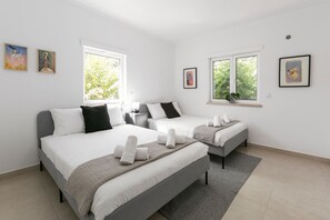 3 bedrooms, iron/ironing board, travel cot, WiFi