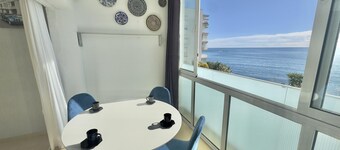 MDC. Nice studio with private parking and sea view