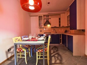 Dining - Cosy apartment for 4 guests with WIFI, A/C, TV and terrace (Morbegno)