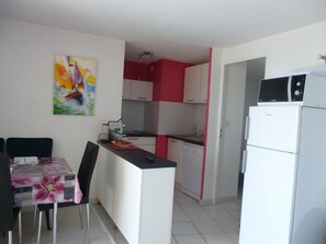 Dining - Apartment with terrace, parking, communal pool - V0730 (Vias)