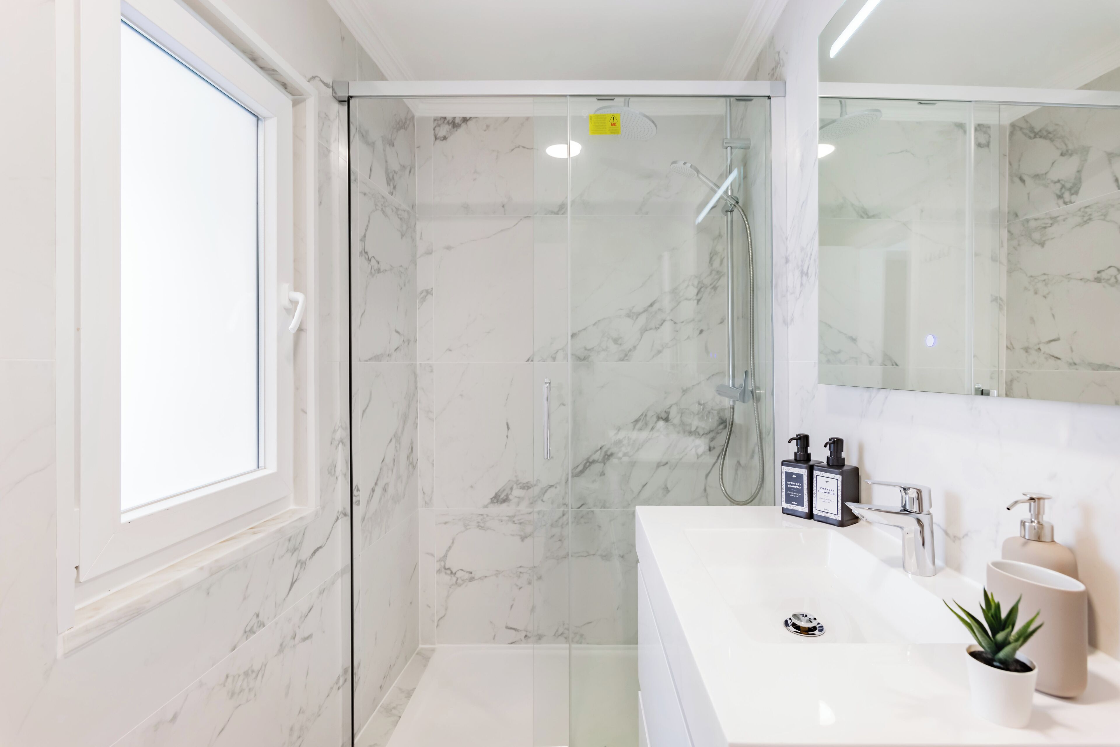 Apartment, 2 Schlafzimmer, Nichtraucher, Balkon | Badezimmer