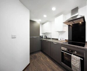 Apartment, 1 Bedroom | Interior - Elegant 1BR Gem Near NEC & Resorts World (Birmingham)