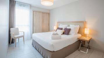 Suite 2 personnes | Meja, Wi-fi percuma, cadar katil