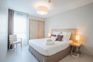 Desk, free WiFi, bed sheets