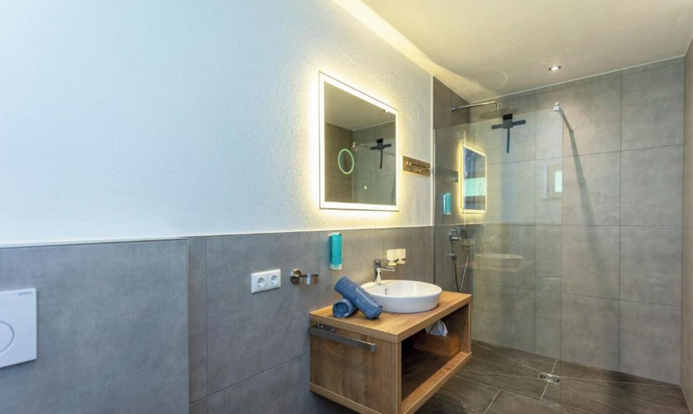 Apartment, Bergblick | Schreibtisch, kostenloses WLAN