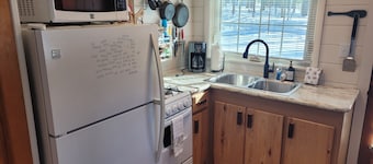 New! The Higgins Lake Hideaway - Super Cute and Great Location Only 3 Blocks from Higgins Lake!