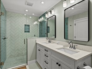 Shower, towels