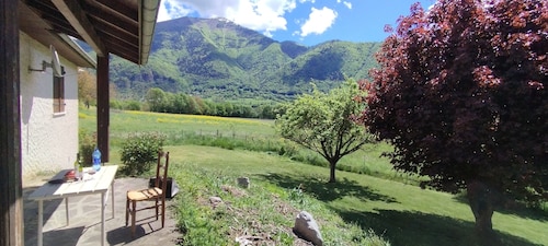House in Valbonnais near a lake ideal for walking and cycling