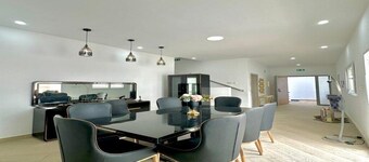 Spacious 4-bedroom villa with WiFi, AC in welcoming Nouakchott