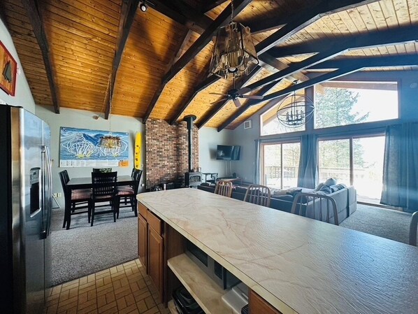 Smart TV, fireplace, books