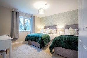 4 bedrooms, iron/ironing board, travel crib, free WiFi