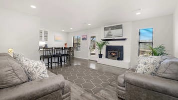 TV, fireplace, offices