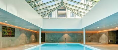 Piscine couverte