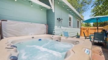 House, Multiple Beds, Hot Tub, Garden View (523 Peterson St. - Whole House) | Terrace/patio