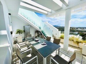 Outdoor dining - La Pimentera Penthouse - Casa Banderas (Mijas)
