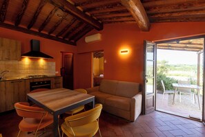 Room, 1 King Bed with Sofa bed | Living area - Corbezzolo (Asciano)