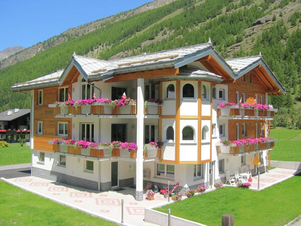 Apartment | Exterior