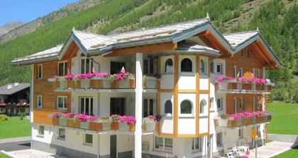 Alpi Retreat by Saas Grund