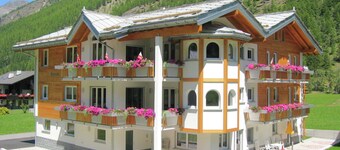 Alpi Retreat by Saas Grund