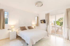 3 Schlafzimmer, Bügeleisen/Bügelbrett, WLAN, Bettwäsche