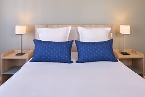 Studio | Free cribs/infant beds, free WiFi, bed sheets, wheelchair access