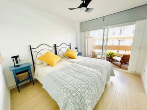 1 bedroom, iron/ironing board, Internet, bed sheets - Esperanza Grand Apartments II • Marbella Centro (Marbella)