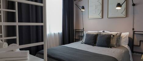 4 bedrooms, free WiFi, bed sheets