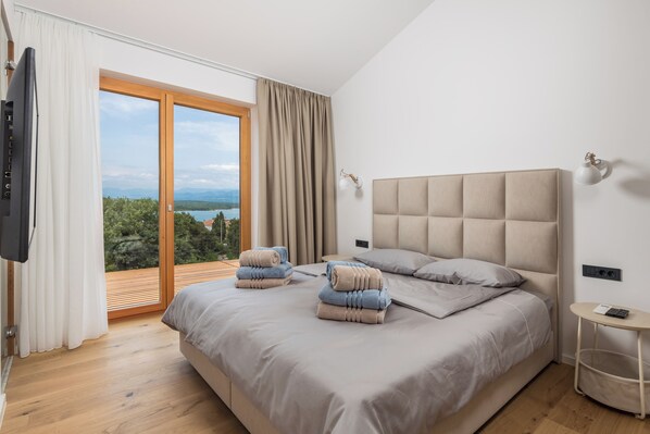 2 bedrooms, iron/ironing board, travel crib, WiFi