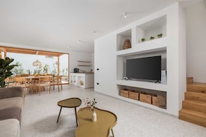 TV - Villa 1 (Soline)