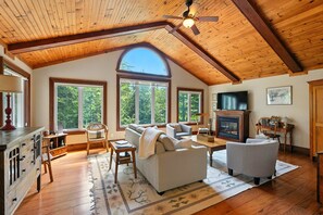 TV, fireplace, offices