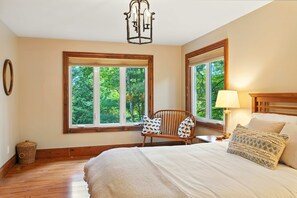 3 bedrooms, WiFi, bed sheets
